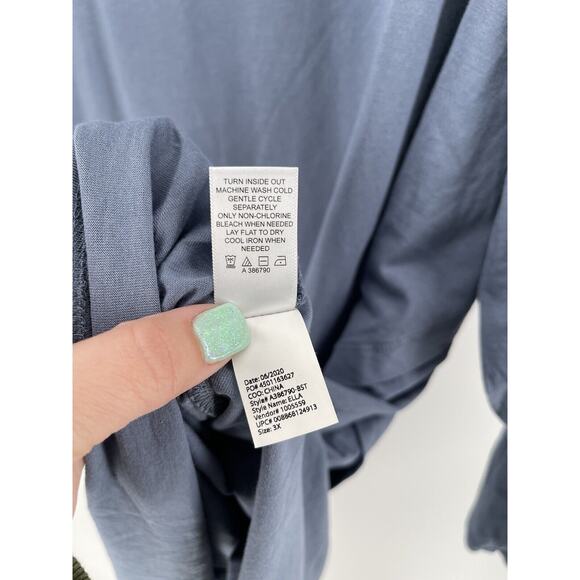 LOGO by Lori Goldstein Plus Blue Cotton Modal Top W/ Asymmetric Hem Size 3X - Picture 4 of 4